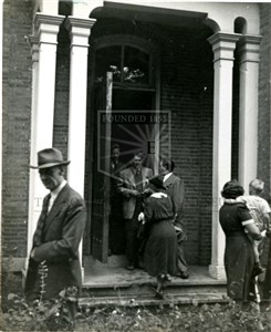 Image description is not available for 1941.013